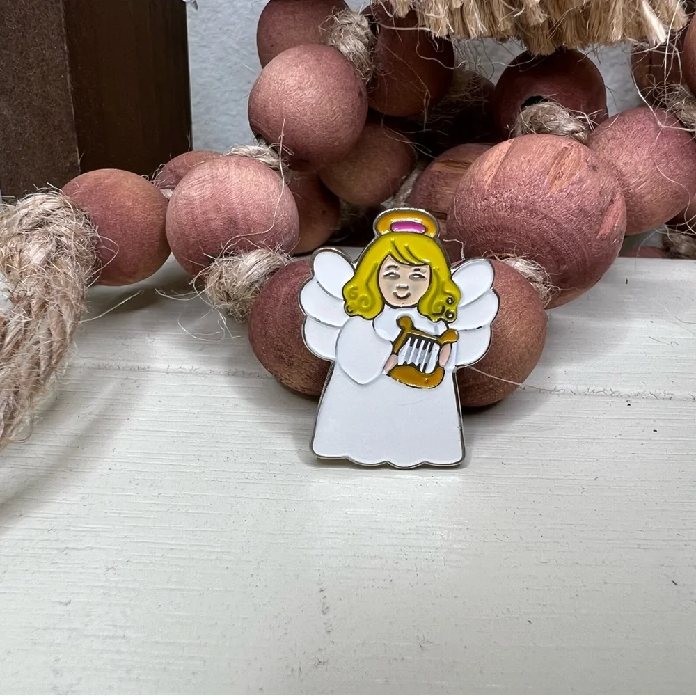 Brand New-Angel Pin